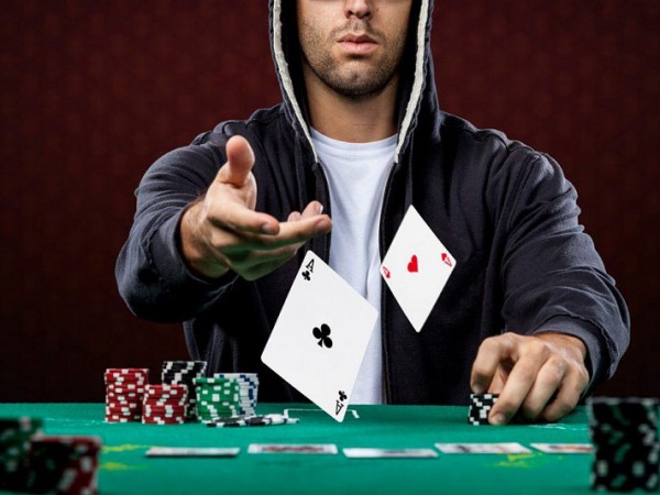 Những tay Poker chuyên nghiệp dạy bạn về điều gì trong trading?